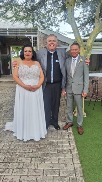 Wedding ceremony by Dr. Gerrit Rademeyer in Oyster Bay (Oesterbaai)