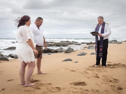 Wedding ceremony by Dr. Gerrit Rademeyer in Oyster Bay (Oesterbaai)